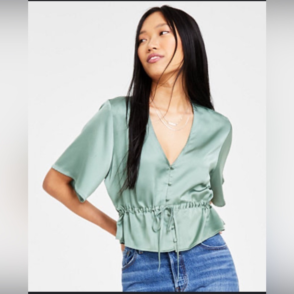 Levi's Women's Lindy Short Sleeve Blouse Green Medium NWT Casual Peplum Hem